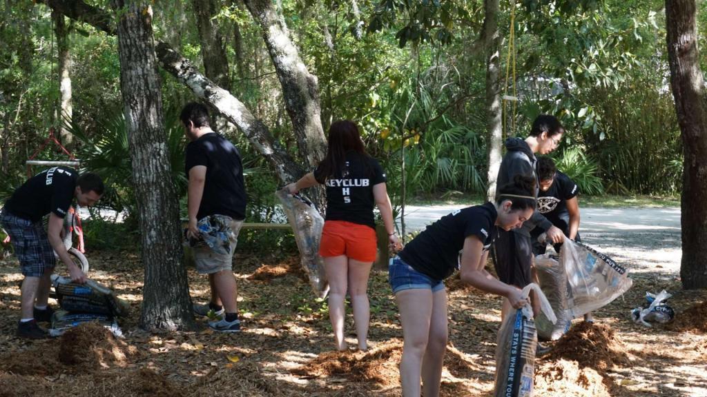 Kiwanis Volunteers at Adopt-A-Road